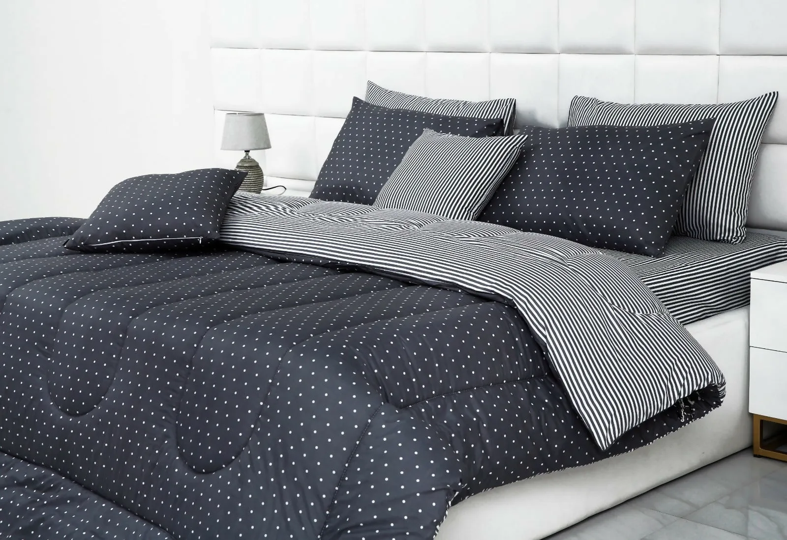 8 PCs Winter Comforter Set-Grey Polka