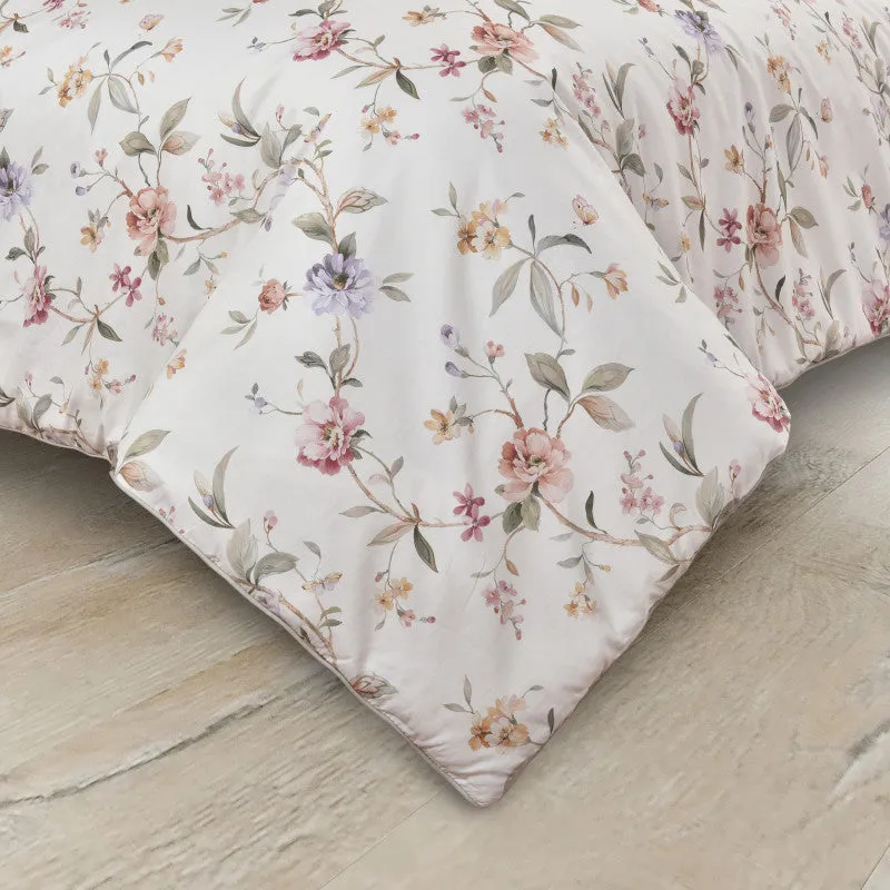 Clarice Comforter Set