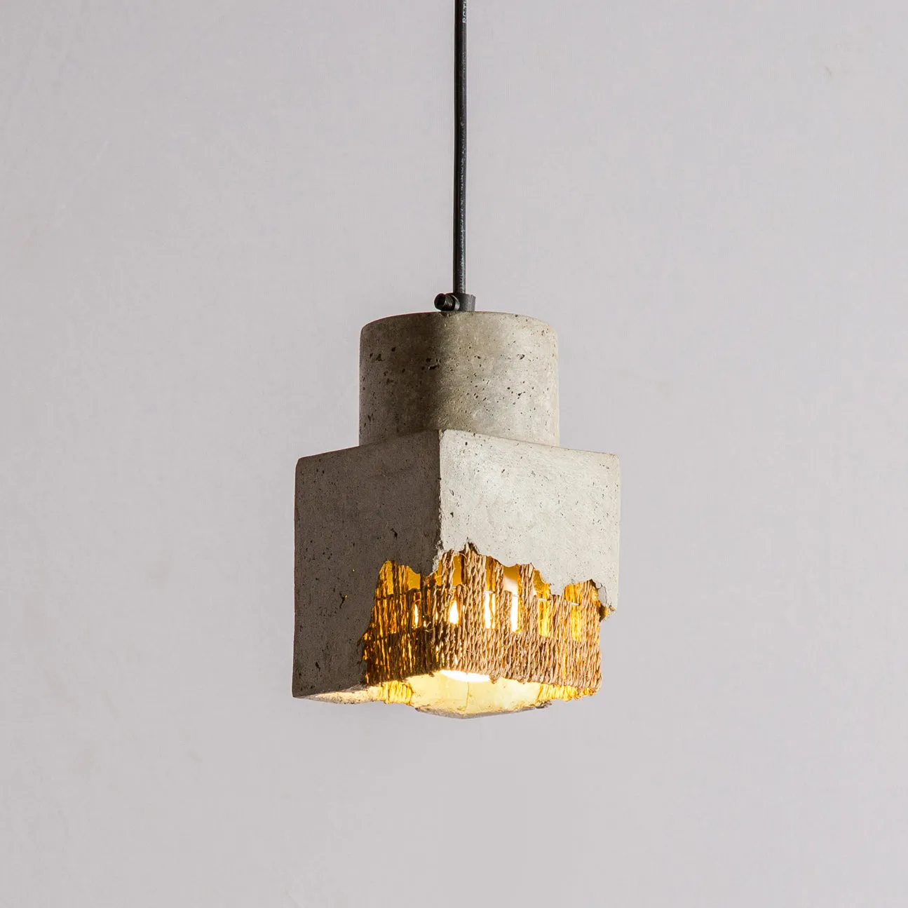 Cubicask Pendant Lamp with Banana Fiber Rope