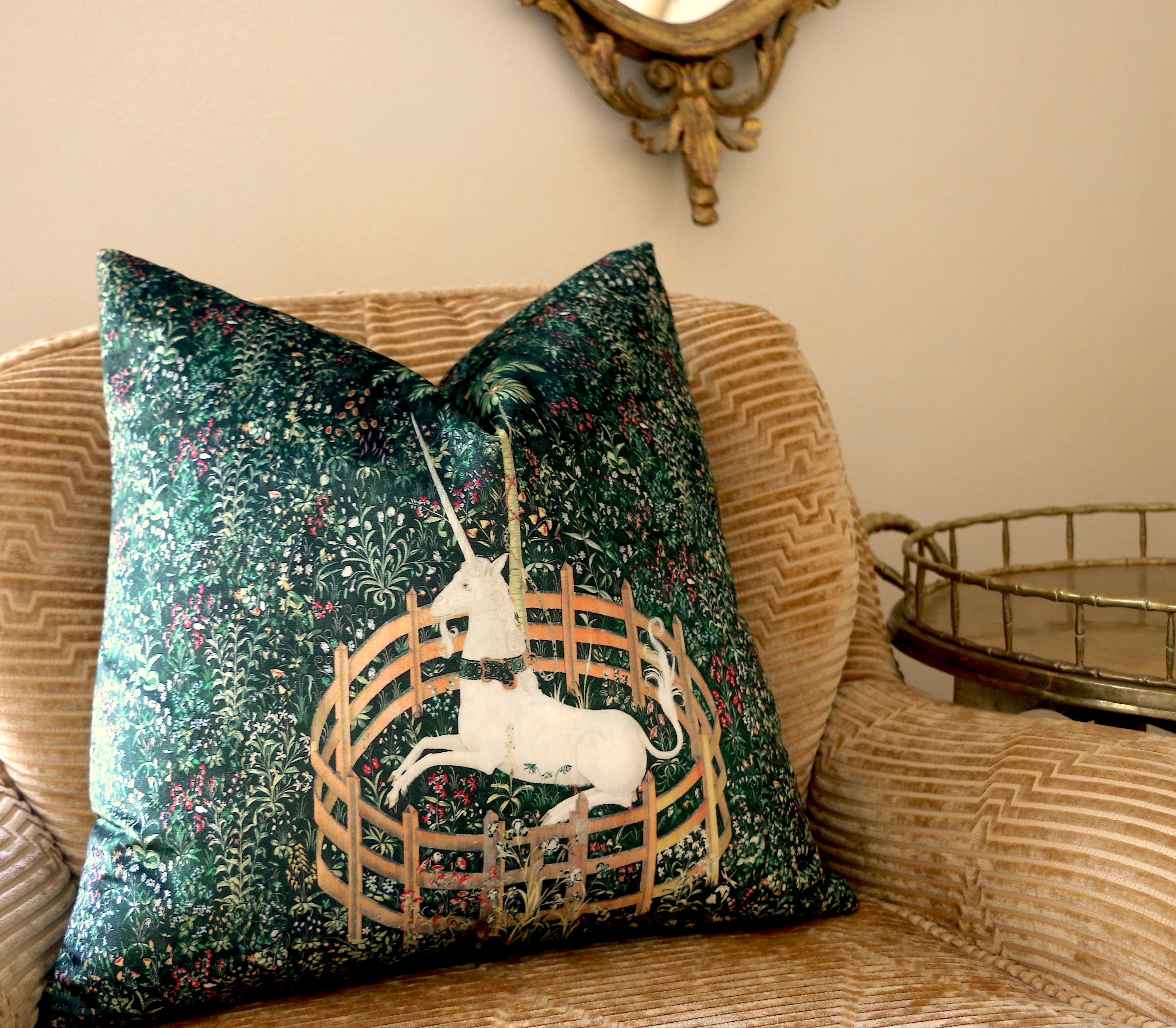 Dark Green Velvet Pillow Cover / Unicorn Velvet Pillow Cover 18x18 20x20 24x24 26x26 Pillow / Green Velvet Pillow Case / Historic Decor