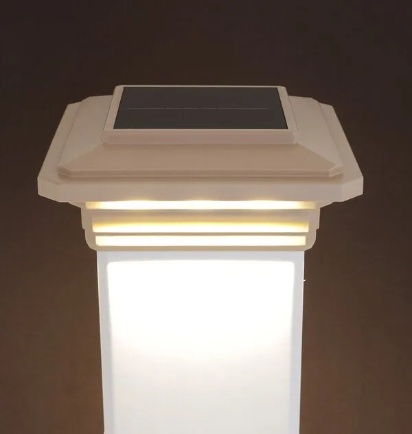 Lake Lite™ 4"x4" Solar Post Cap Light for Trex