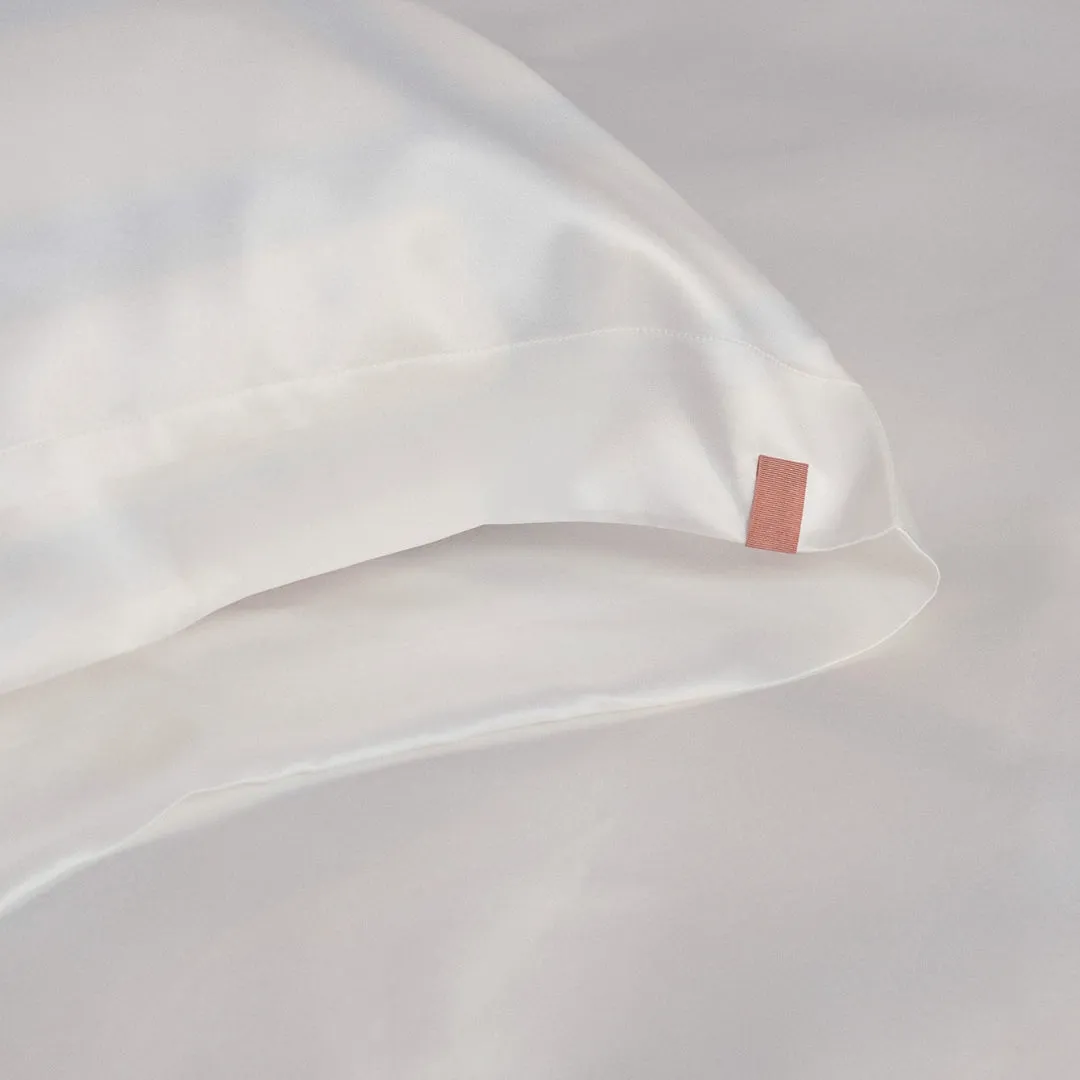 Lunya | Washable Silk 'Good In Bed' Pillowcase