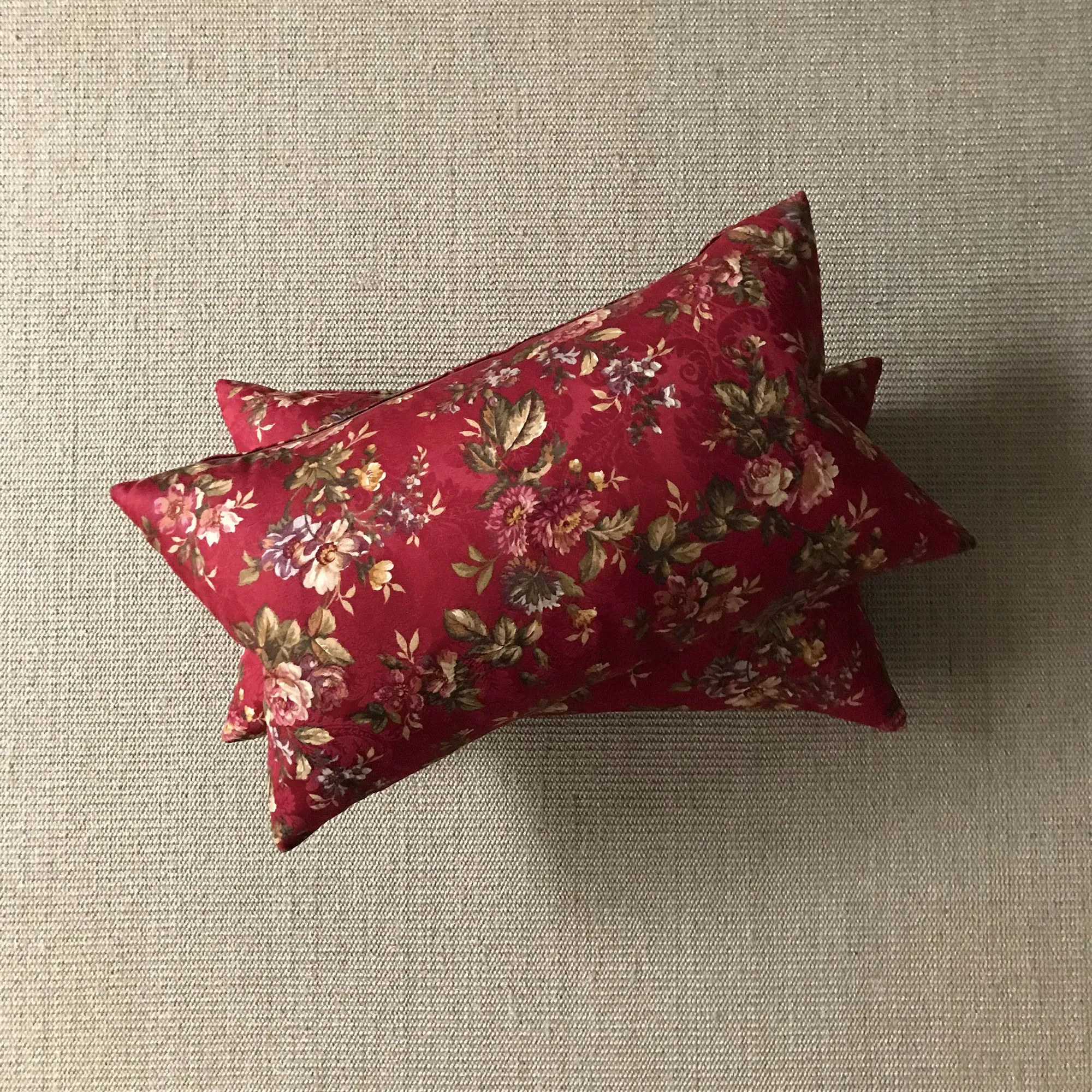 Scarlet Floral Lumbar Pillow Cover 15x26