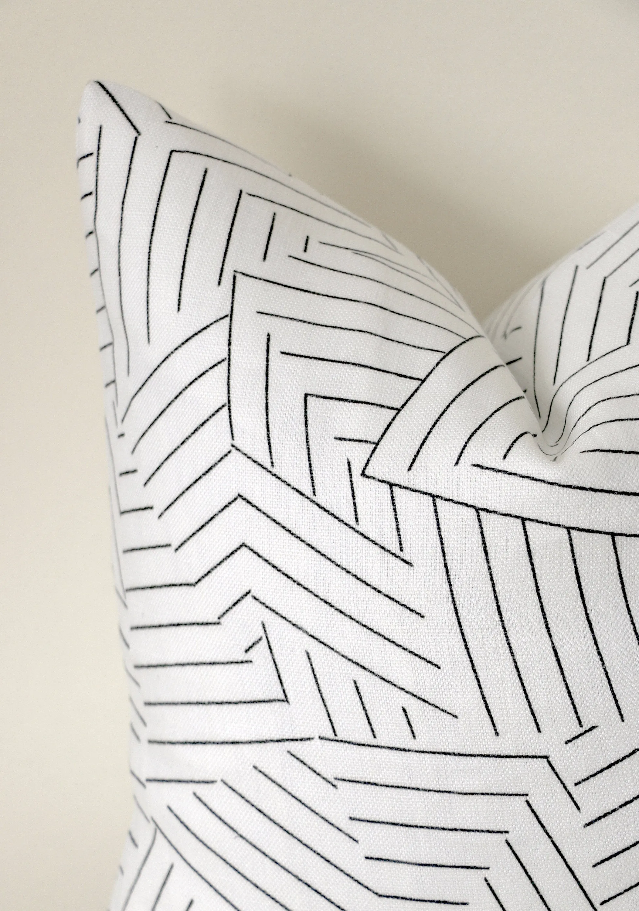 Schumacher Deconstructed Stripe Pillow Cover /12x18 12x21 16x16 18x18 20x20 22x22 24x24 26x26 14x36 Ivory Black Pillow Cover