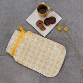 YELLOW BEE HOT WATER BOTTLE & COVER